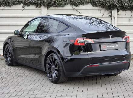 Tesla - Model Y