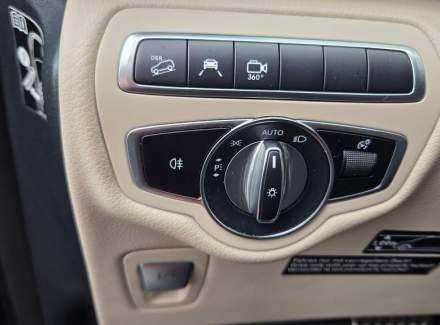 Mercedes-Benz - V-class