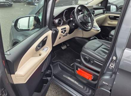 Mercedes-Benz - V-class