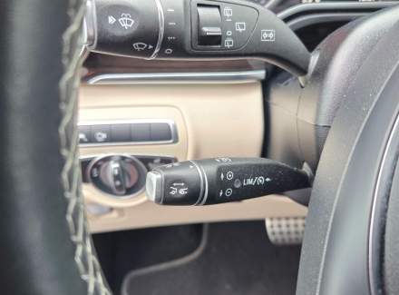 Mercedes-Benz - V-class