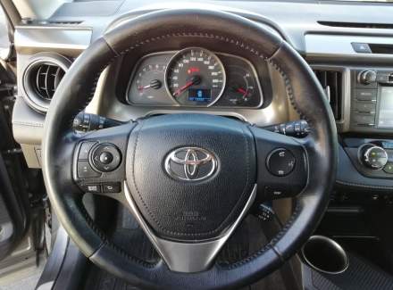 Toyota - RAV 4