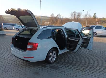 Škoda - Octavia