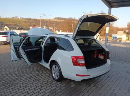 Škoda - Octavia
