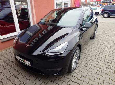 Tesla - Model Y