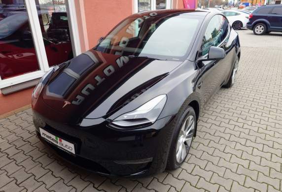 Tesla - Model Y