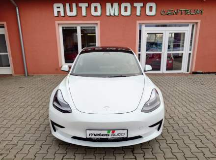 Tesla - Model 3