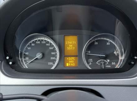 Mercedes-Benz - Viano