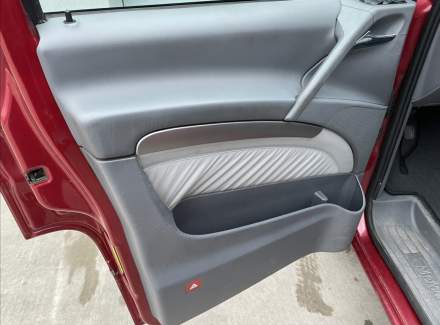 Mercedes-Benz - Viano