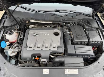Volkswagen - Passat