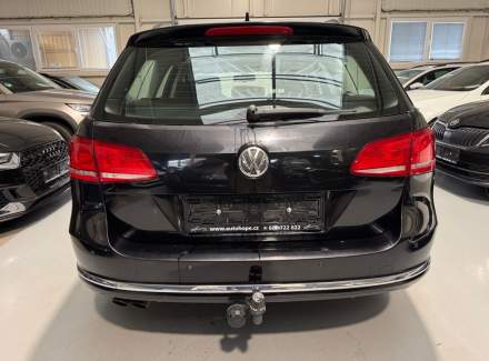 Volkswagen - Passat