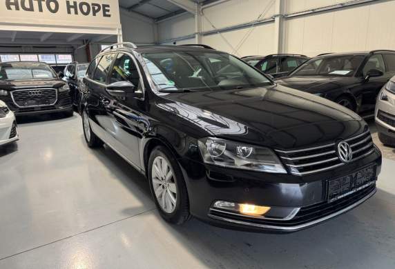 Volkswagen - Passat
