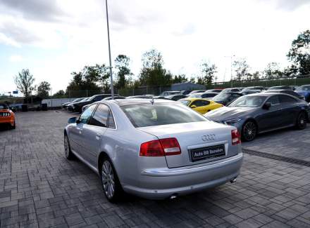 Audi - A8