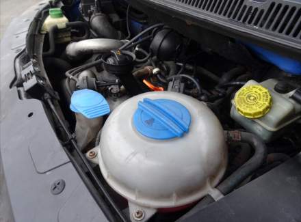 Volkswagen - Caravelle