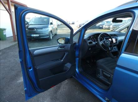 Volkswagen - Touran