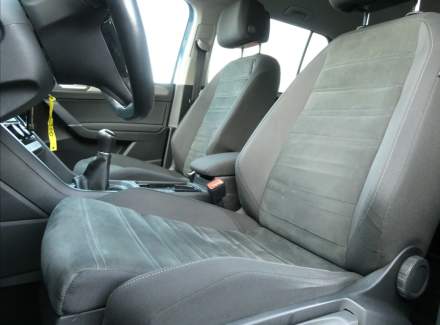 Volkswagen - Touran