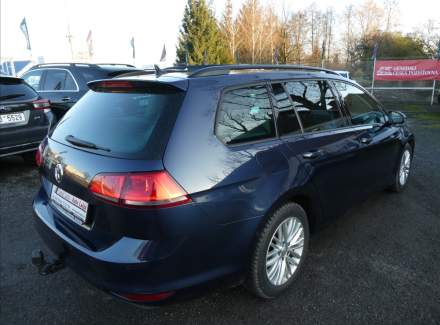 Volkswagen - Golf