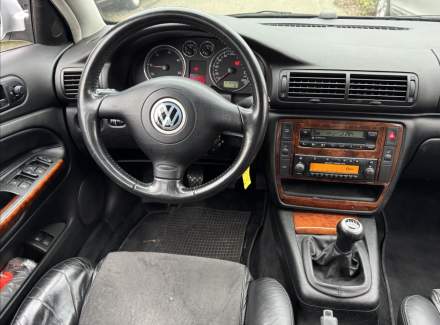 Volkswagen - Passat