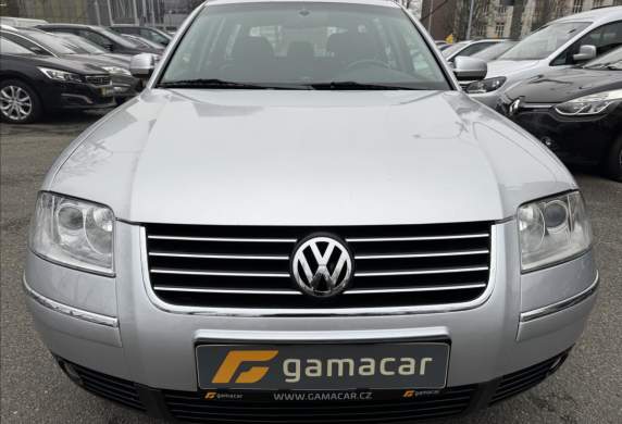 Volkswagen - Passat