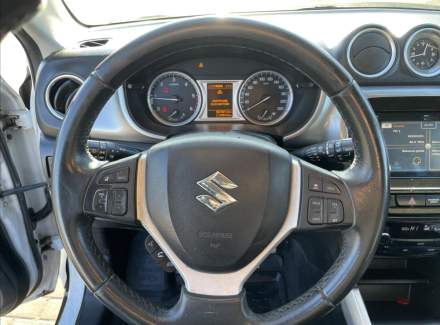Suzuki - Vitara