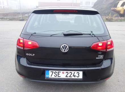 Volkswagen - Golf