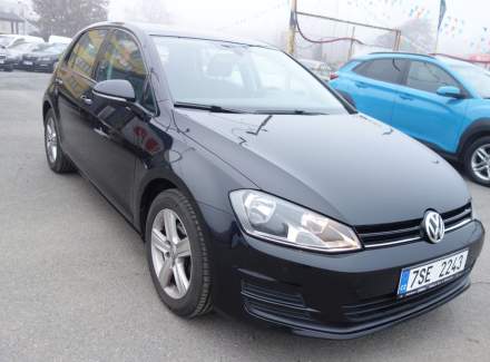 Volkswagen - Golf