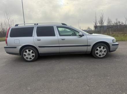 Volvo - V70