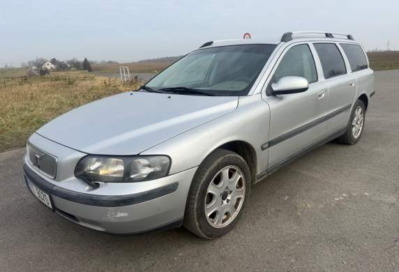 Volvo - V70