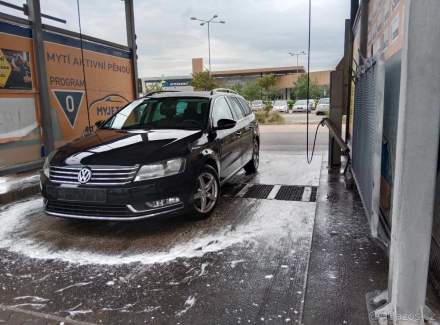 Volkswagen - Passat