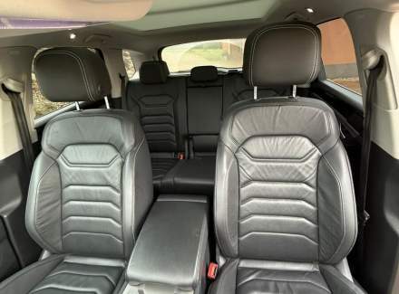 Volkswagen - Touareg