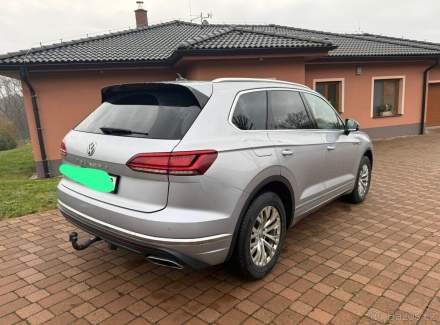 Volkswagen - Touareg