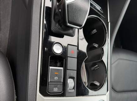 Volkswagen - Touareg