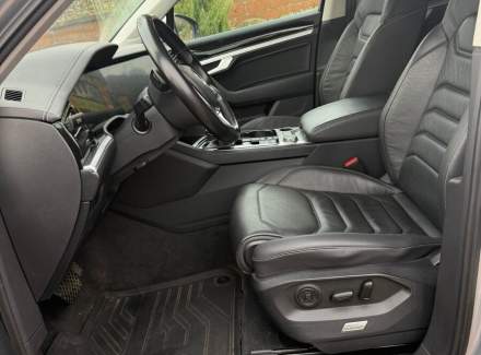 Volkswagen - Touareg