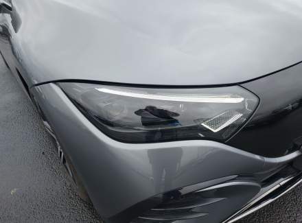 Mercedes-Benz - EQE