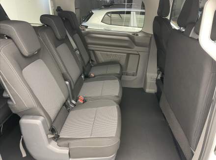 Volkswagen - Caravelle