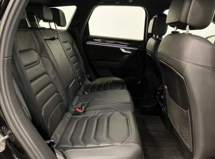 Volkswagen - Touareg