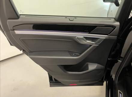 Volkswagen - Touareg