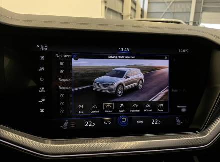 Volkswagen - Touareg