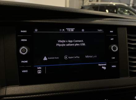 Volkswagen - Caravelle