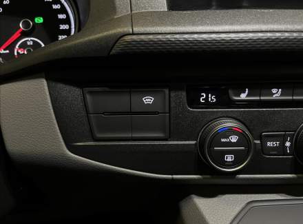 Volkswagen - Caravelle