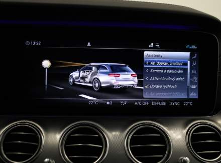 Mercedes-Benz - E-class