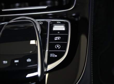 Mercedes-Benz - E-class