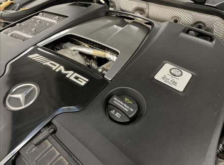 Mercedes-Benz - E-class