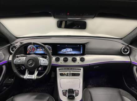 Mercedes-Benz - E-class