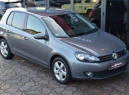 Volkswagen - Golf