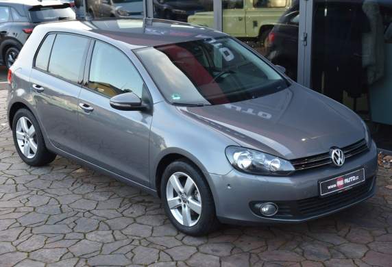 Volkswagen - Golf