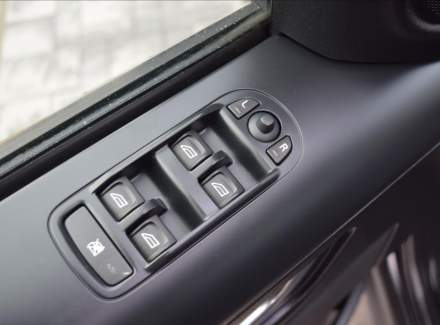 Land Rover - Freelander