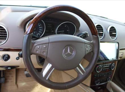 Mercedes-Benz - GL