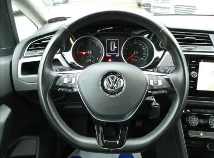 Volkswagen - Touran