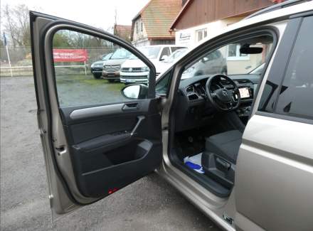 Volkswagen - Touran