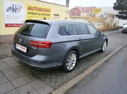 Volkswagen - Passat